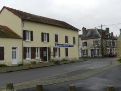 Le café-restaurant au centre du village de PAUDY